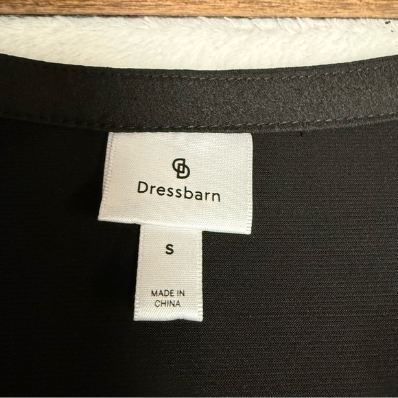 Dressbarn size small Black faux button Women's Top roll tab sleeves - Picture 6 of 10